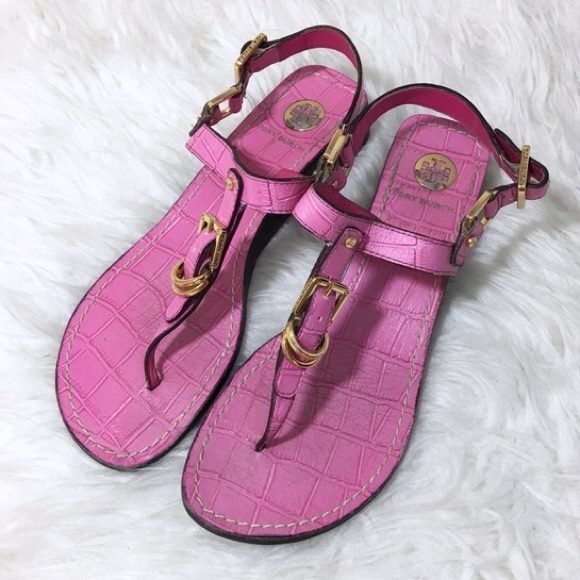 Tory Burch Shoes - 🍰 Pink &Gold Tory Burch “Trent” T-Strap